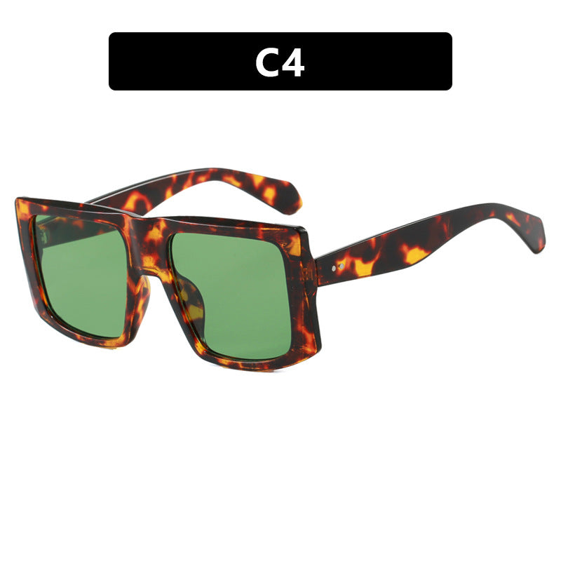 Damen quadratische Sonnenbrille mit robustem Kunststoffrahmen und schützendem UV-Filter Karnz