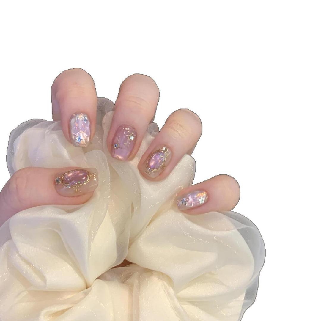 Glamouröse Nagelkunst mit Glitzereffekt Karnz