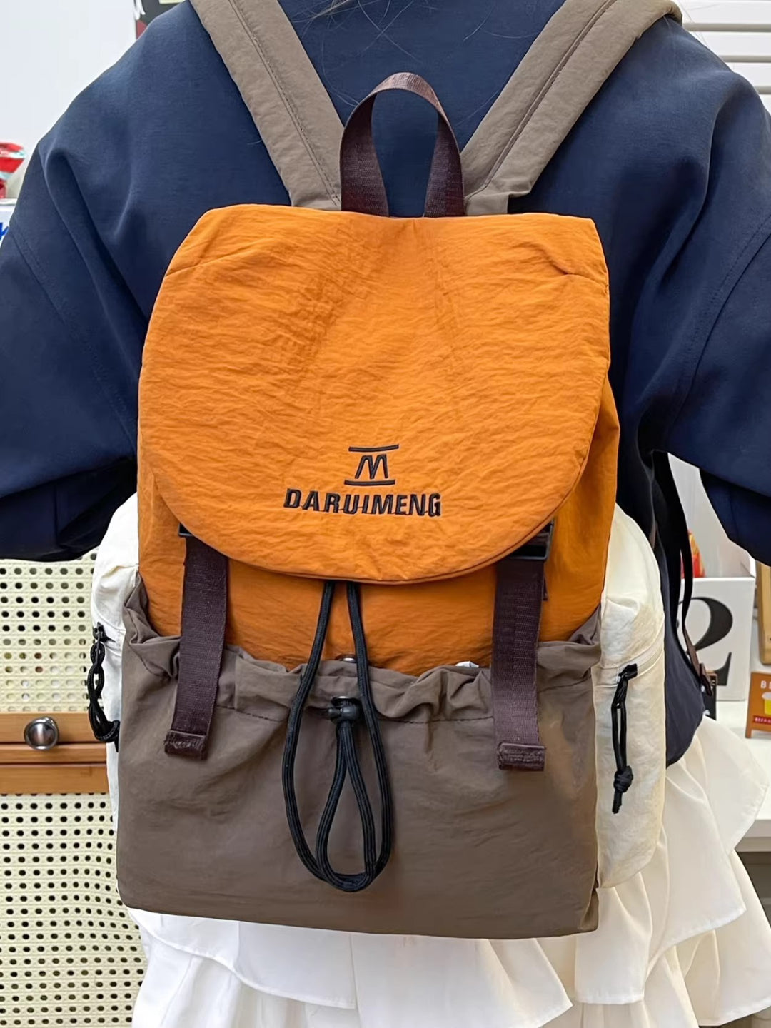 Leichter Mehrfach-Taschen Wanderrucksack