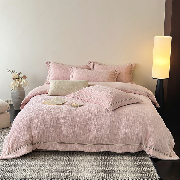 Prägejacquard Bettbezug Set mit kontrastierender Bordüre und passenden Kissenbezügen