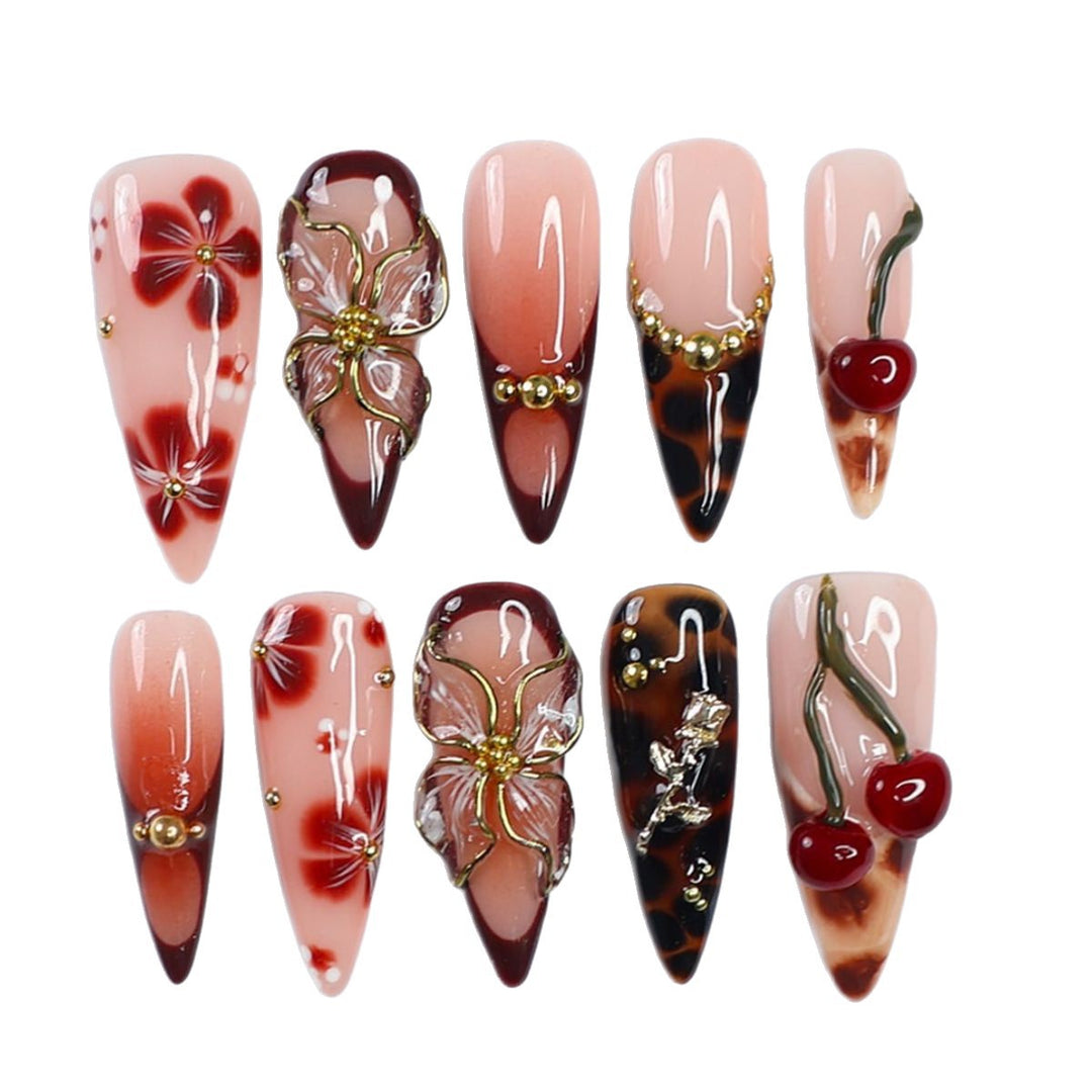 Künstlerisches dekoratives Press-On Nagelset Karnz