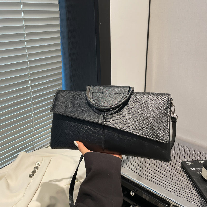 Strukturierte Texturierte Clutch Tasche Karnz