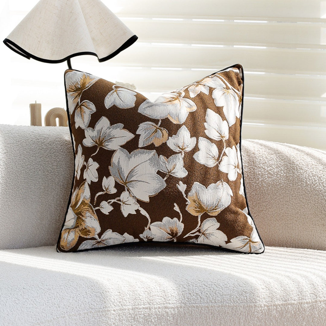 Zierkissen mit floralem Design