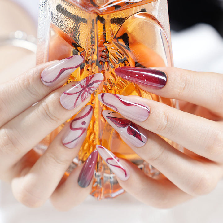 Künstlerisches Lang-Presse-Nageldesign Karnz