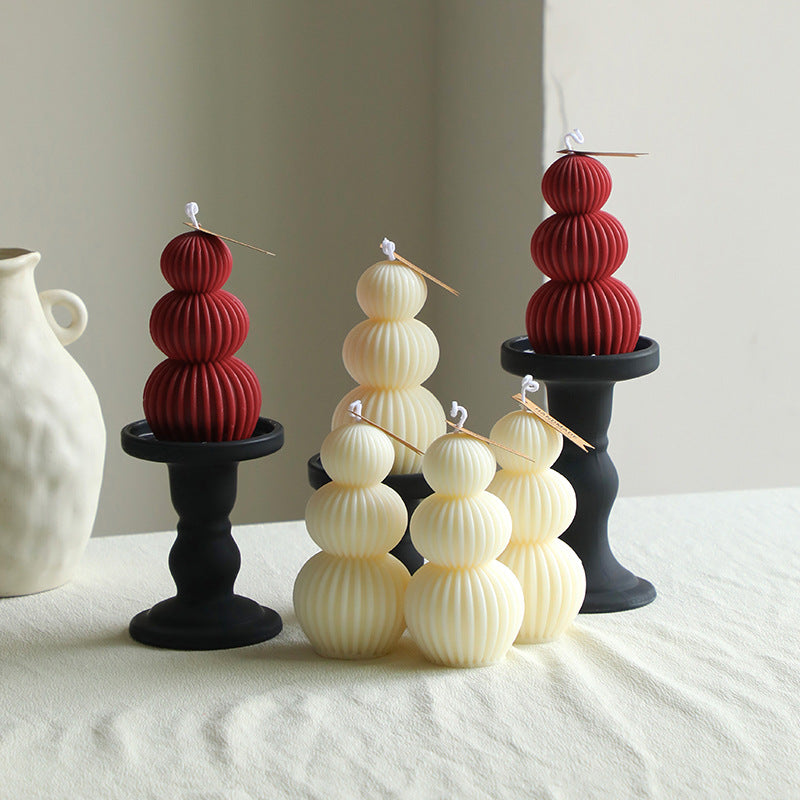 Minimalistische Skulptierte Säulenkerzenständer