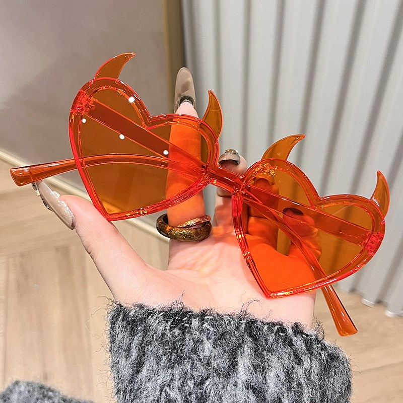 Damen kreative Herzform Sonnenbrille Karnz