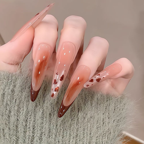 Kunstnagelset Karnz