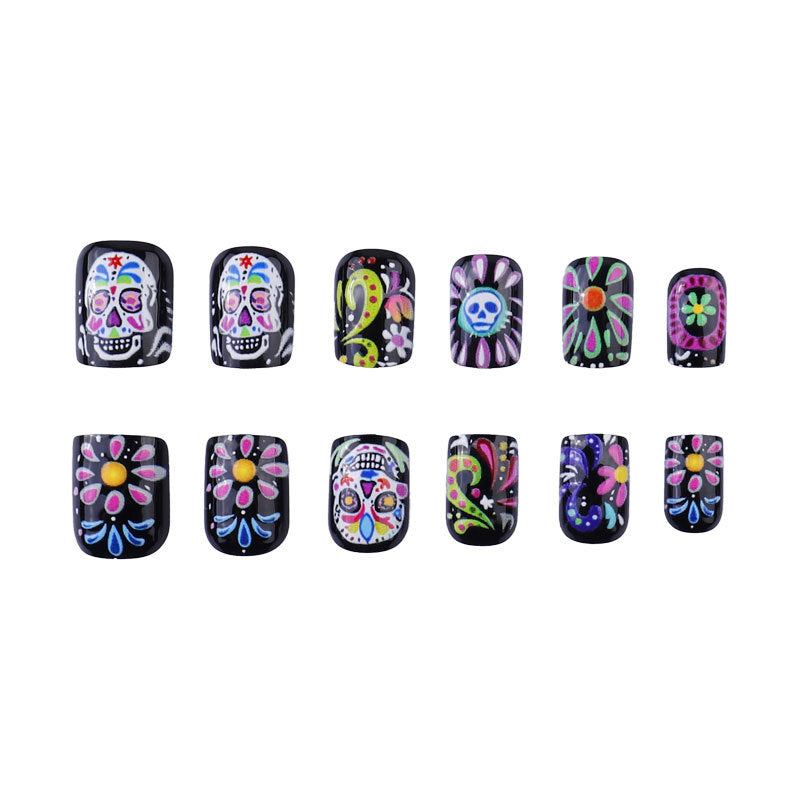 Künstlerische Zuckerschädel Nagelkunst
