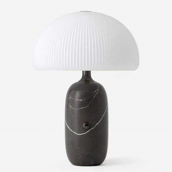 Elegante Marmorbasis Tischlampe