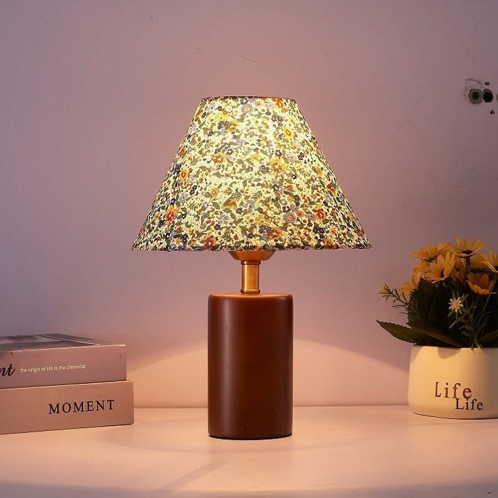 Dekorative Blumen Schatten Tischlampe