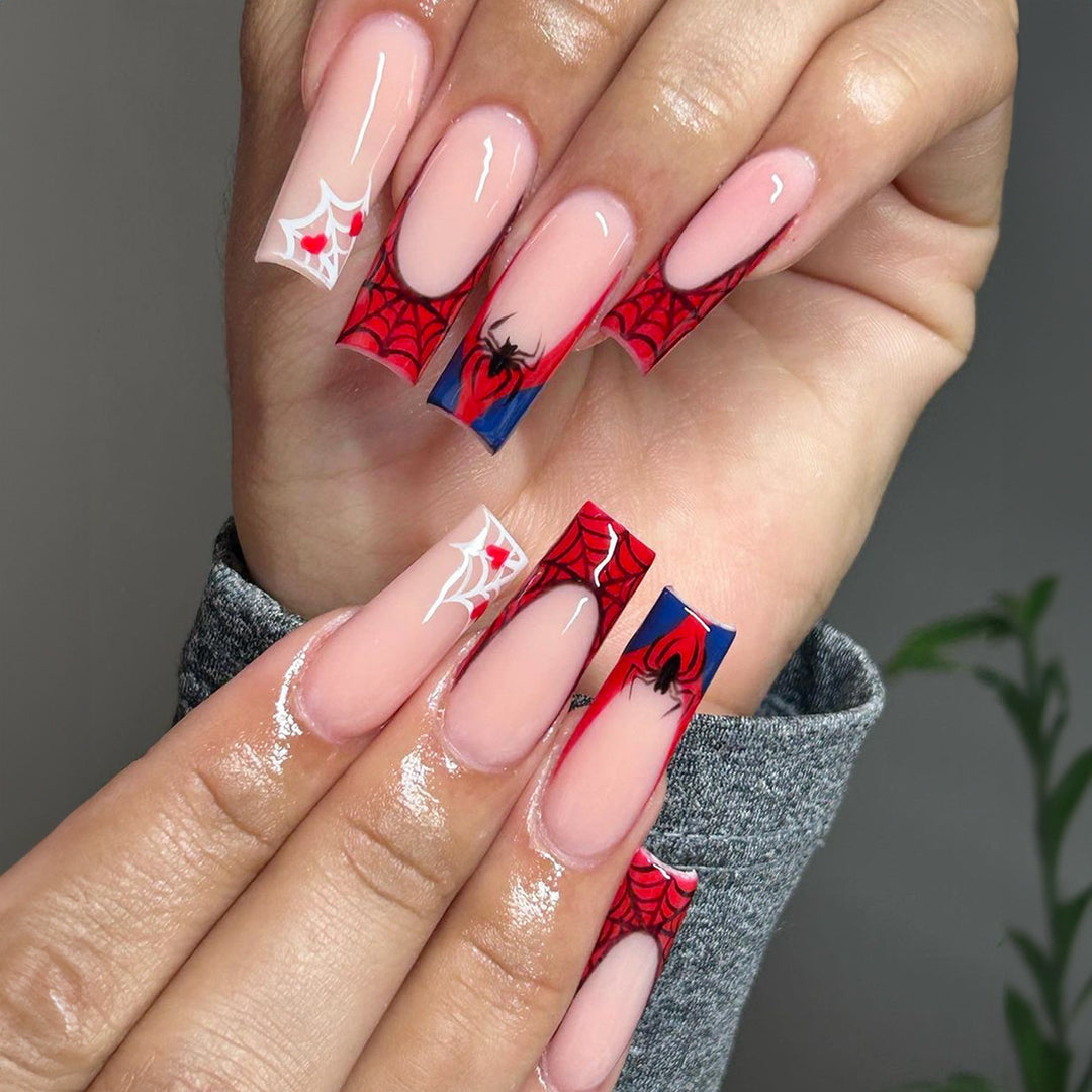 Spider-Man inspirierte 3D-Nagelkunstverlängerungen Karnz