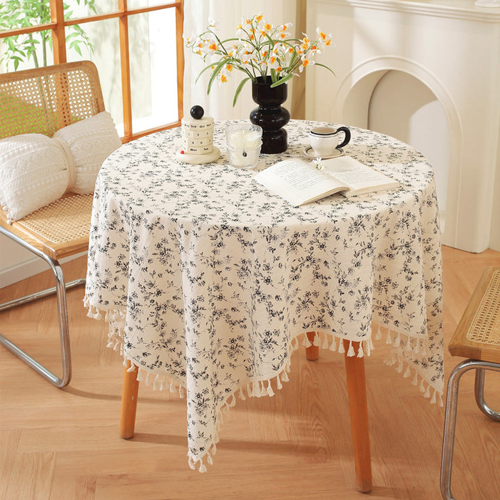 Dekorativer floraler Quasten-Tab tablecloth