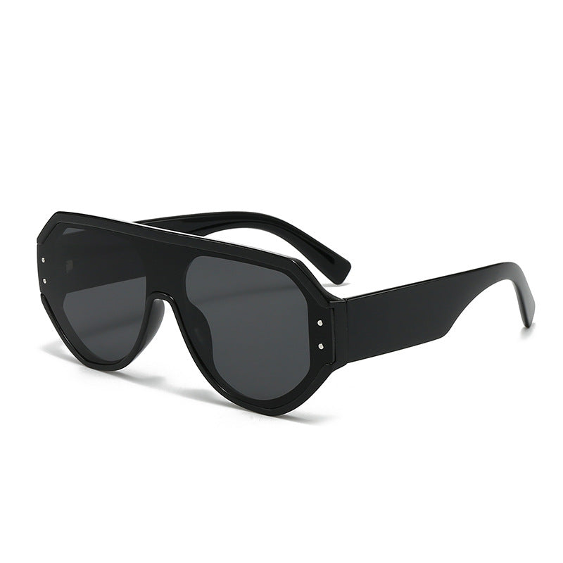 Damen modische oversized Sonnenbrille mit breitem Rahmen Karnz