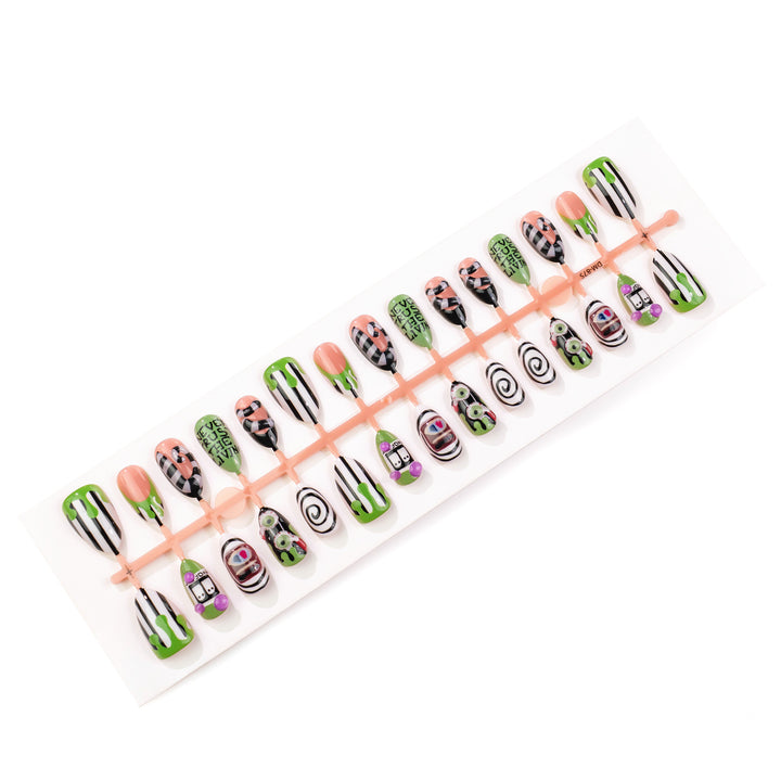 Halloween-Themen Press-On Nagelset mit gruseligen Designs
