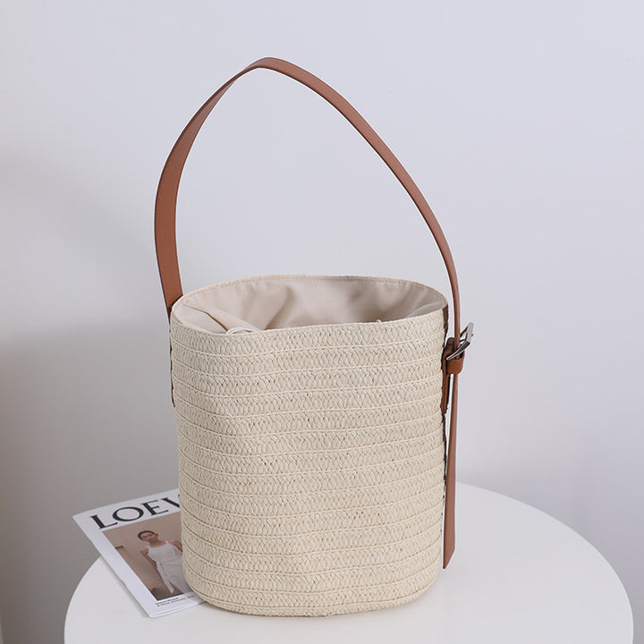 Damen Runde Basttasche mit Lederhenkel Karnz