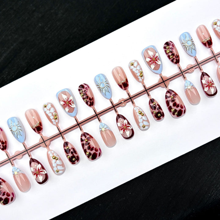 Künstlerisches Press-On Nail Design Set 1790745749