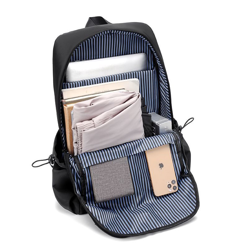 Urbaner Rucksack mit Praktischen und Ergonomischen Fächern Karnz