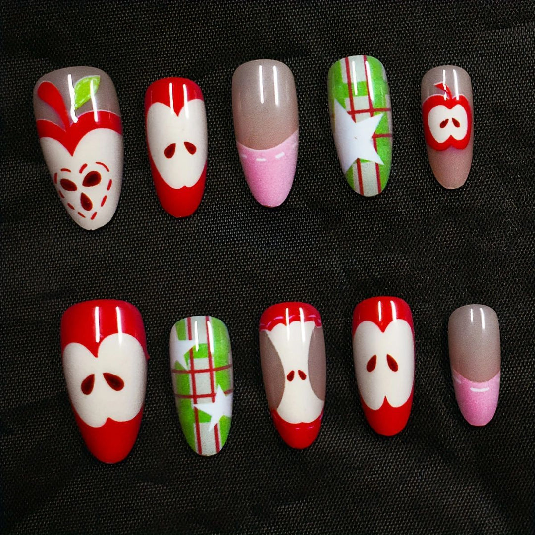 Künstlerisches Nageldesign Karnz