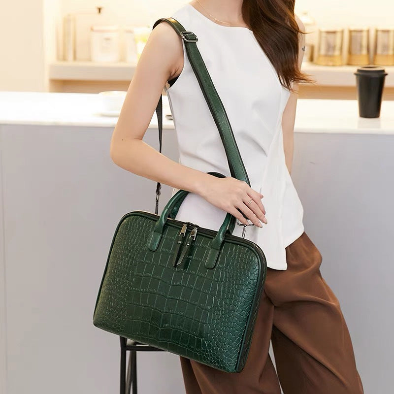 Elegante Handtasche Im Krokodil-Look Karnz