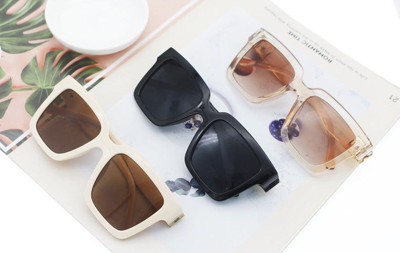 Damen modische quadratische Sonnenbrille mit hochwertiger UV-Schutztechnologie Karnz