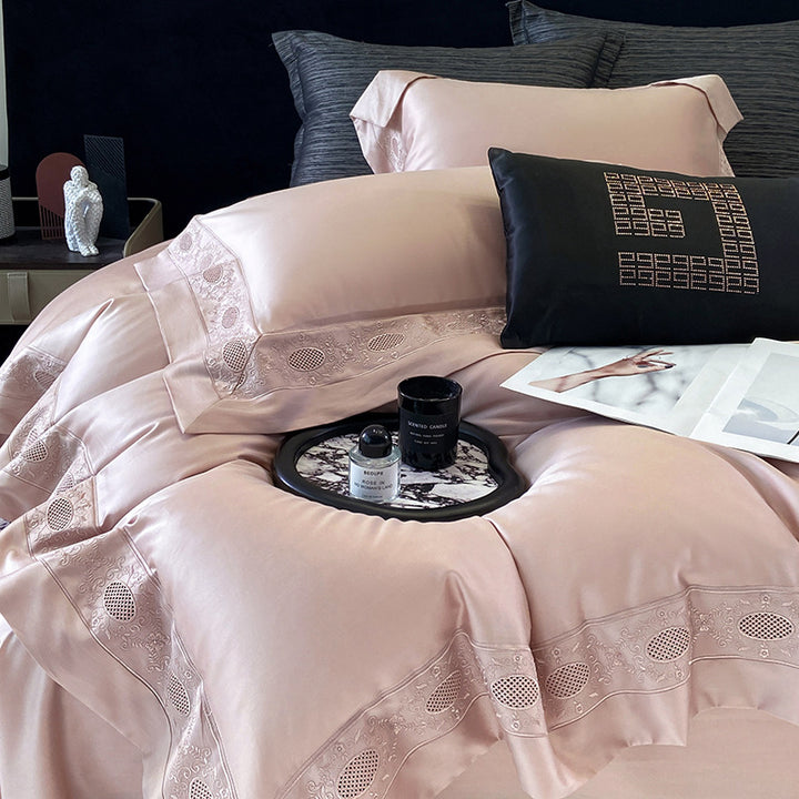 Elegante Baumwoll-Satin-Bettgarnitur mit jacquardgewebter Kontrastbordüre