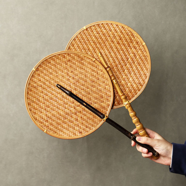 Damen traditioneller Bambusfächer Karnz
