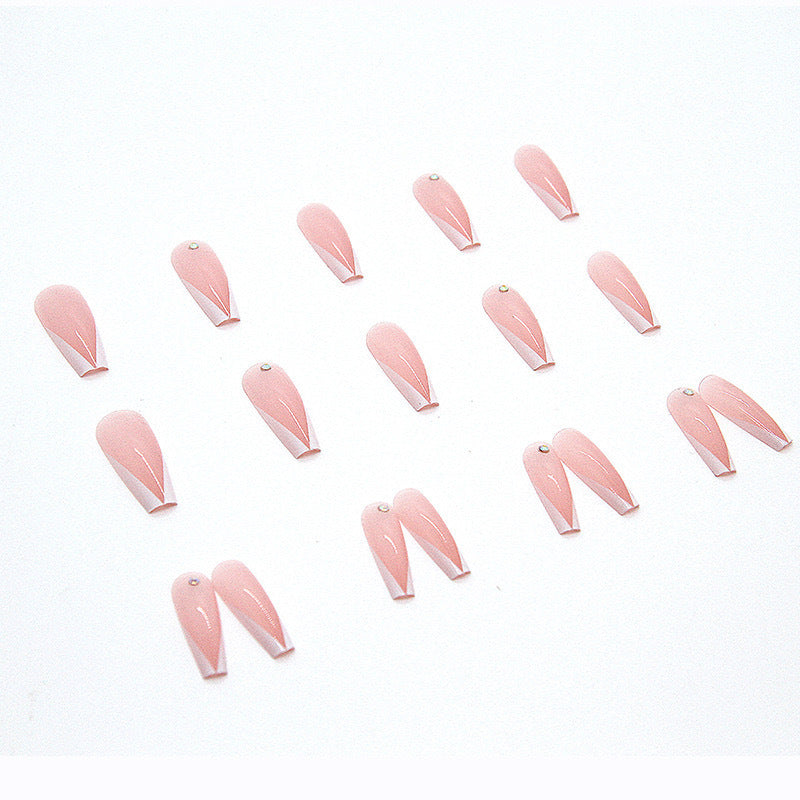 Künstliche Nagelspitzen mit elegantem Design Karnz