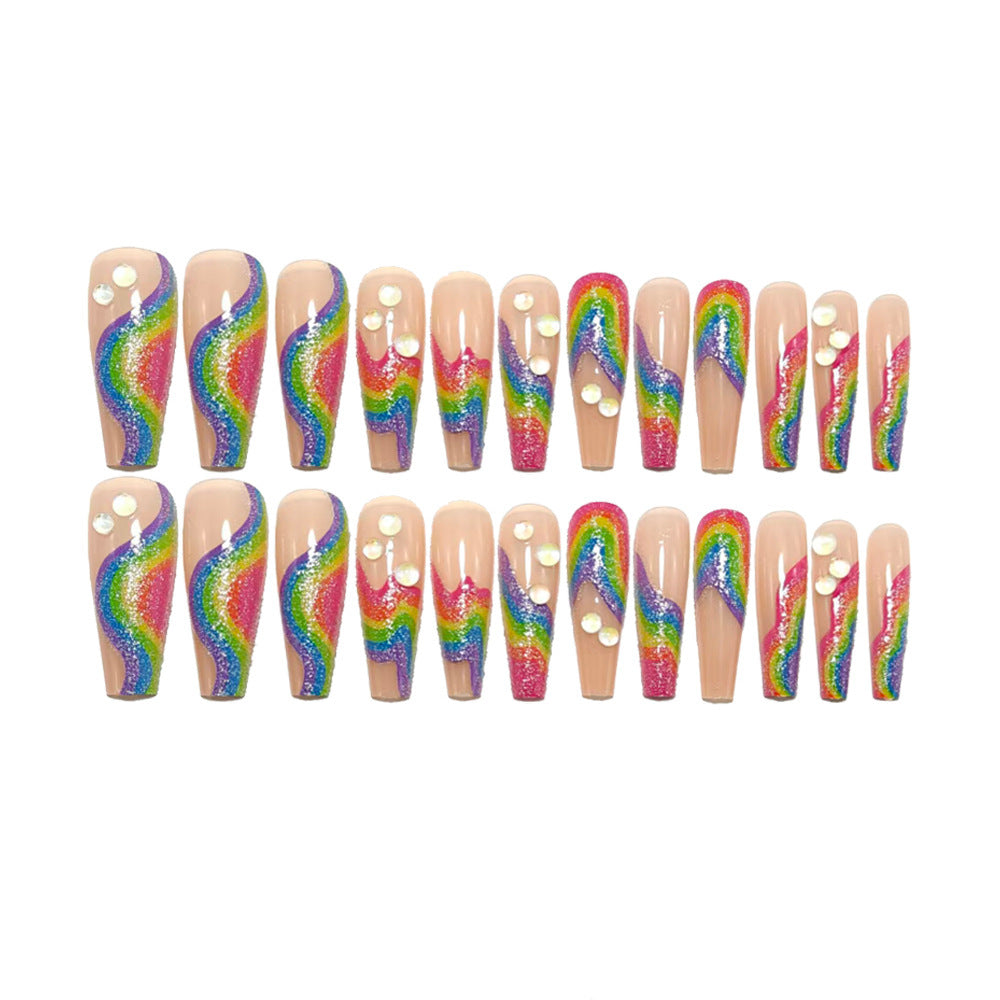 Kreative Kunstnägel im Regenbogen-Design Karnz