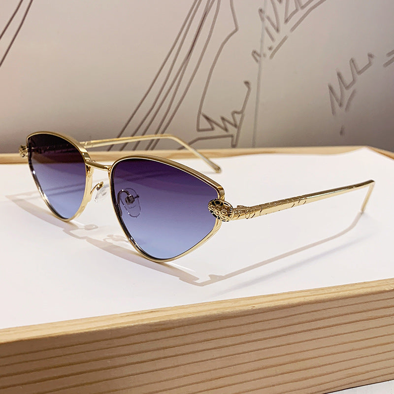 Damen Designer-Sonnenbrille mit schickem Cat-Eye-Design und luxuriösem Rahmen Karnz