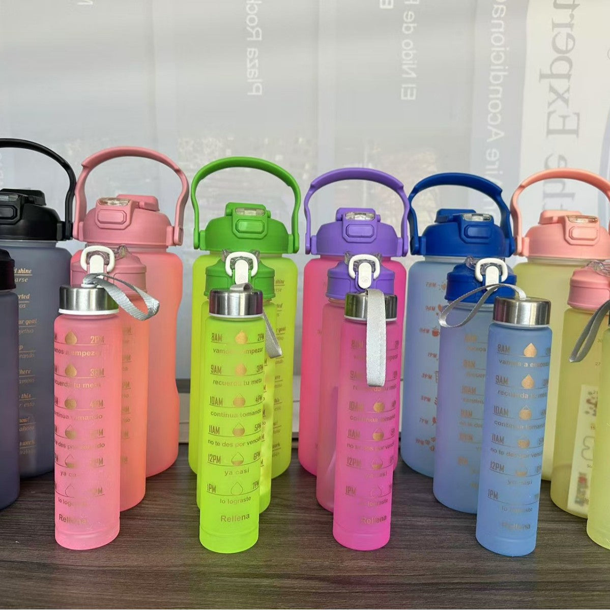 Damen Sportliche Trinkflasche Karnz