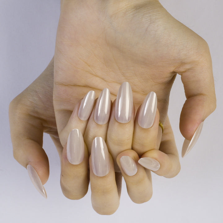 Premium Kunstägel mit Stilvollem Stiletto-Design Karnz