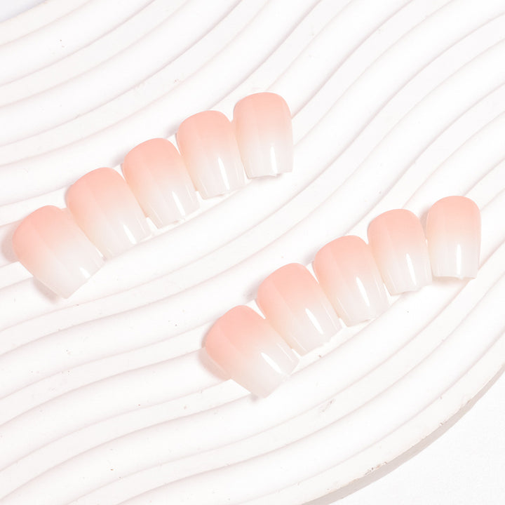 Elegantes Ombré Press-On Nagelset Karnz