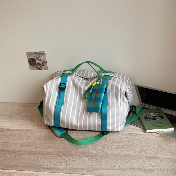 Stylische gepunktete Reisetasche Karnz