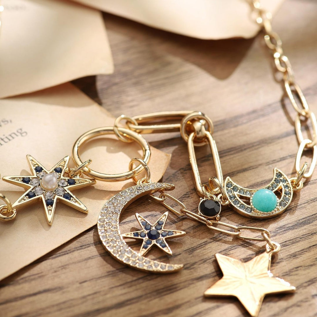 Celestial Charm Geschichtete Halskette Karnz