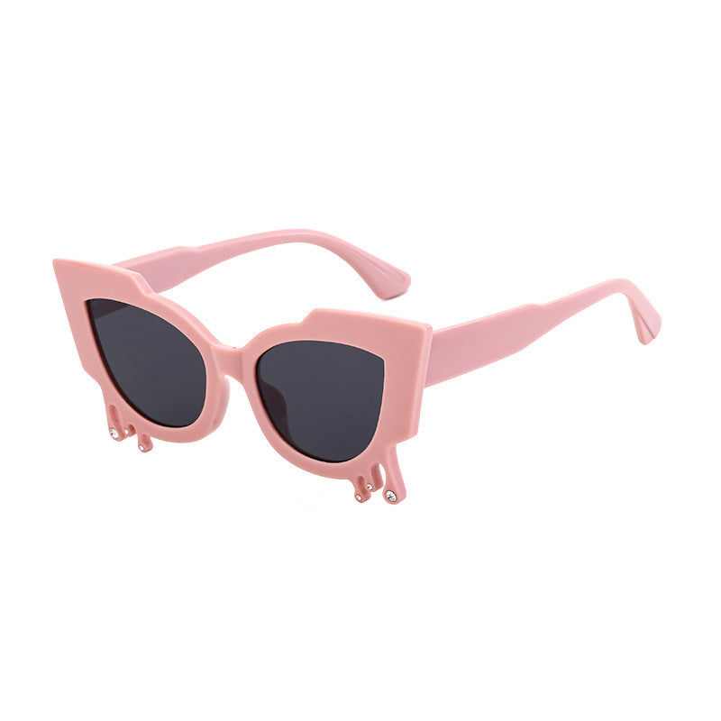 Damen Exklusive Katzenaugen-Sonnenbrille mit kunstvollen Details Karnz