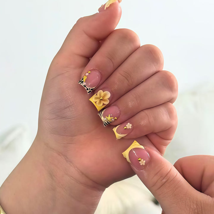 Blumen 3D Nagelkunst Verbesserungen Karnz