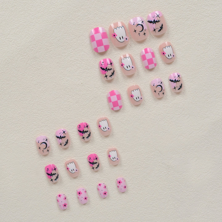 Kreative Nagelkunst mit Halloween-Motiven Karnz