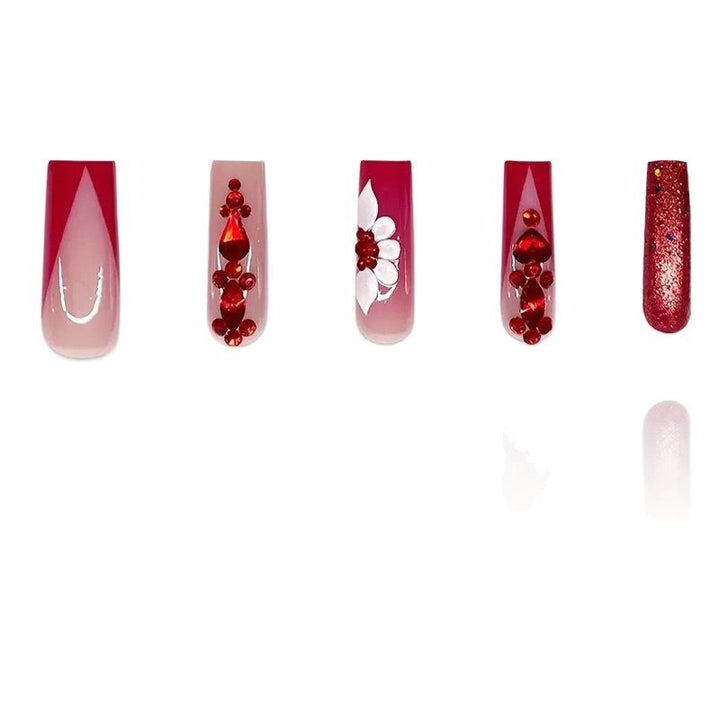 Dekorative Strass Press-On Nagelkunst Karnz