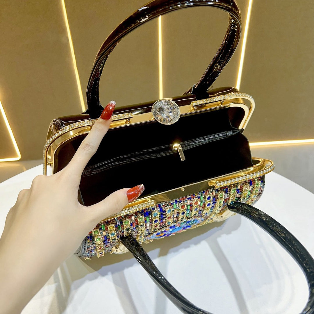 Dekorative verzierte Handtasche