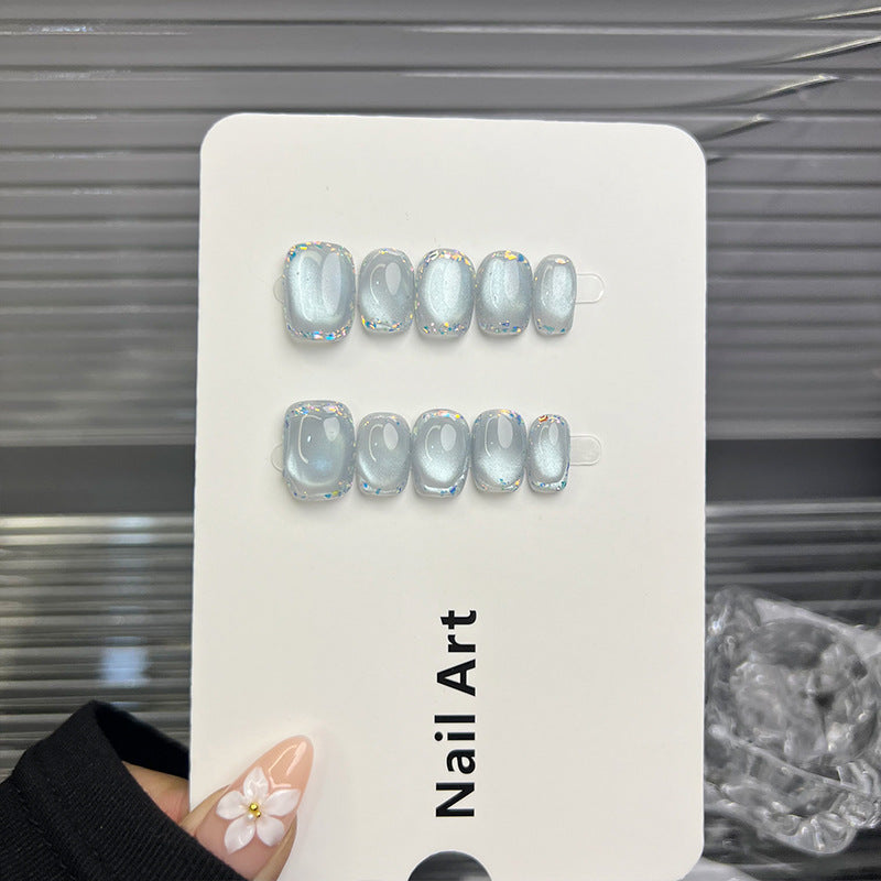 Elegantes Press-On-Nagelset mit Prismaglanz