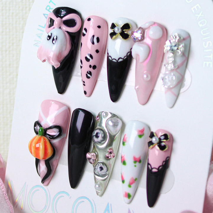Kreatives Kunstnagelset mit einzigartigen Designs Karnz