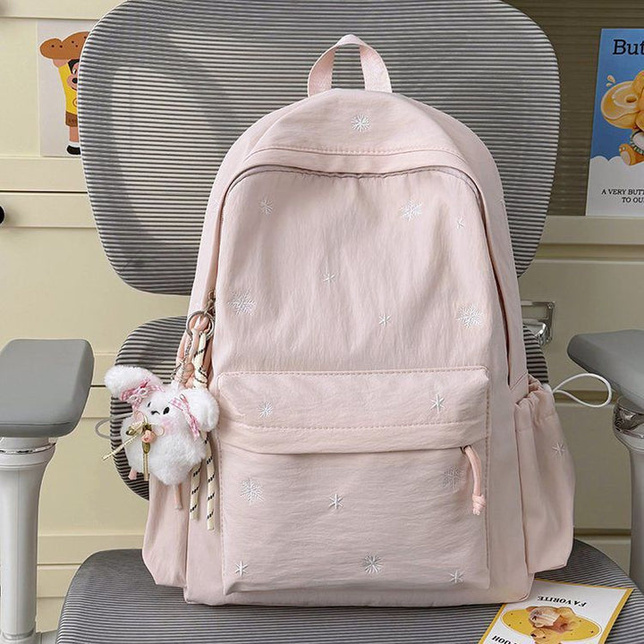 Verspielter Rucksack mit Feinen Stickereien Karnz