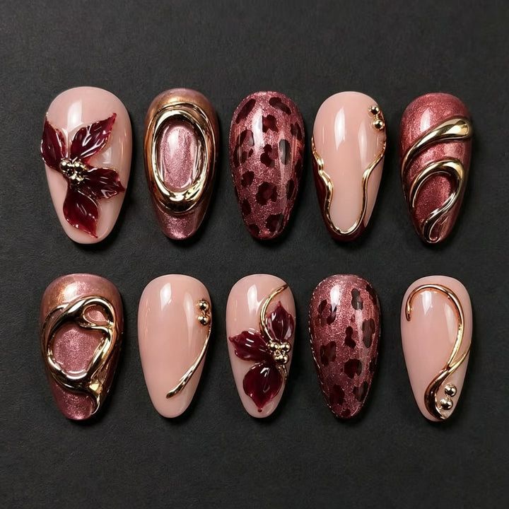 Elegante Blumen- und Metallic-Press-On-Nägel