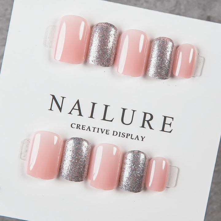 Kreatives Press-On Nagelkunst Set