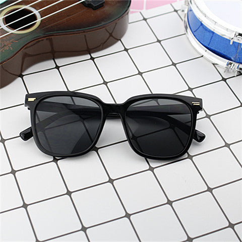 Damen modische oversized Sonnenbrille mit eckigem Rahmen und UV-Schutz Karnz