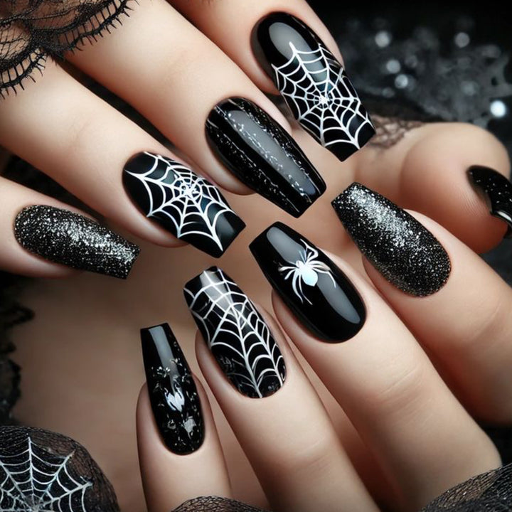 Spooky Spider Web Nagelkunstverlängerungen Karnz