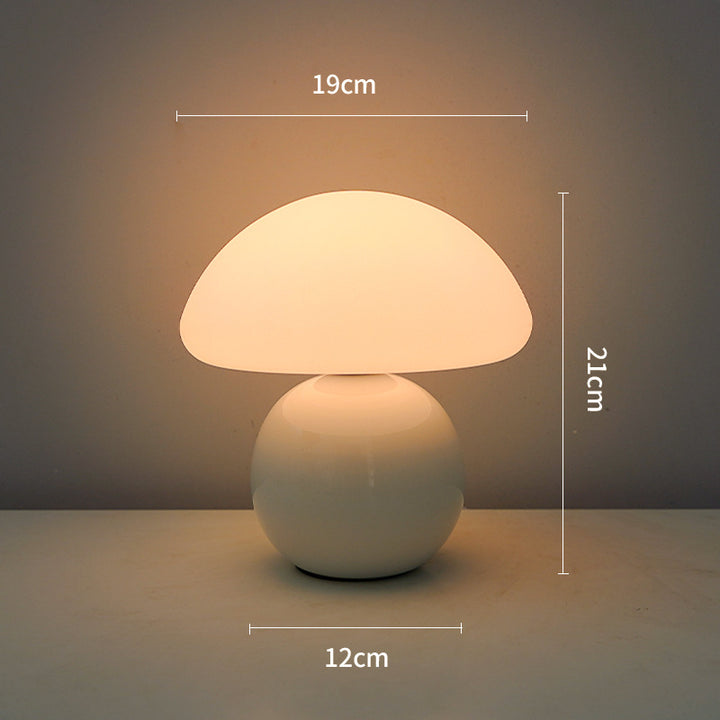 Künstlerische pilzförmige Tischlampe