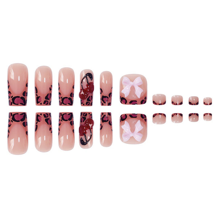 Künstlerische Nagelkunst Karnz