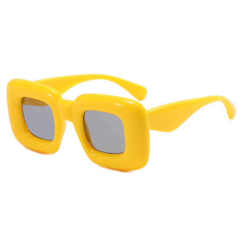 Damen rechteckige Sonnenbrille mit breitem Rahmen und schützendem UV-Filter Karnz
