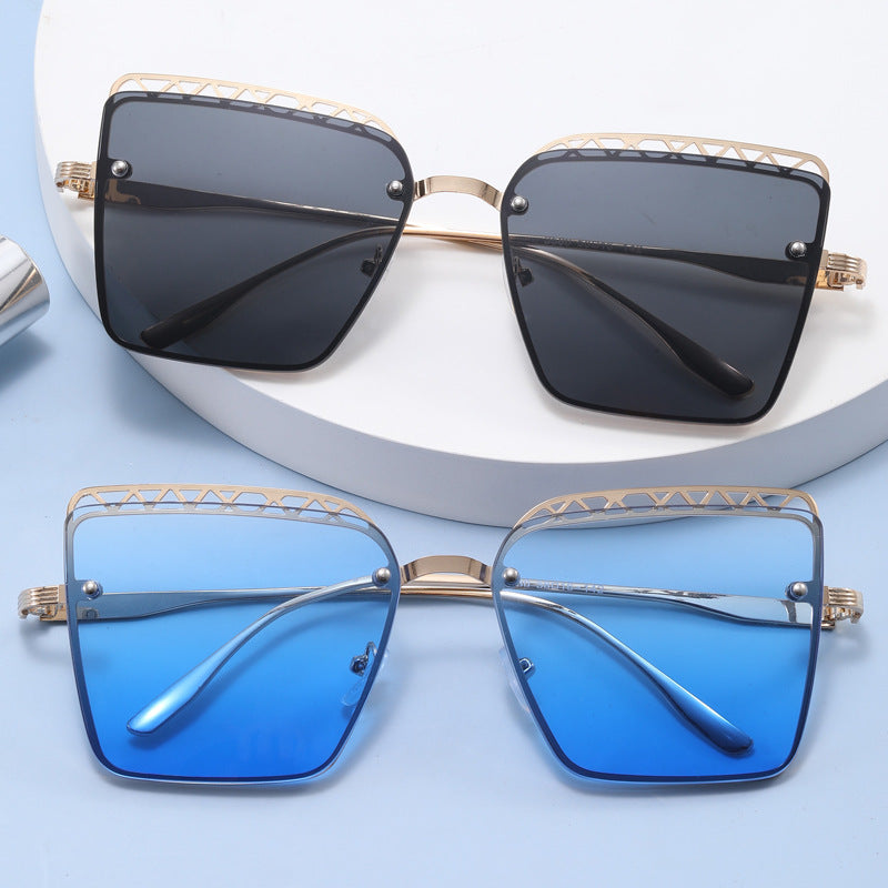 Damen Designer-Sonnenbrille mit glamourösen Akzenten Karnz